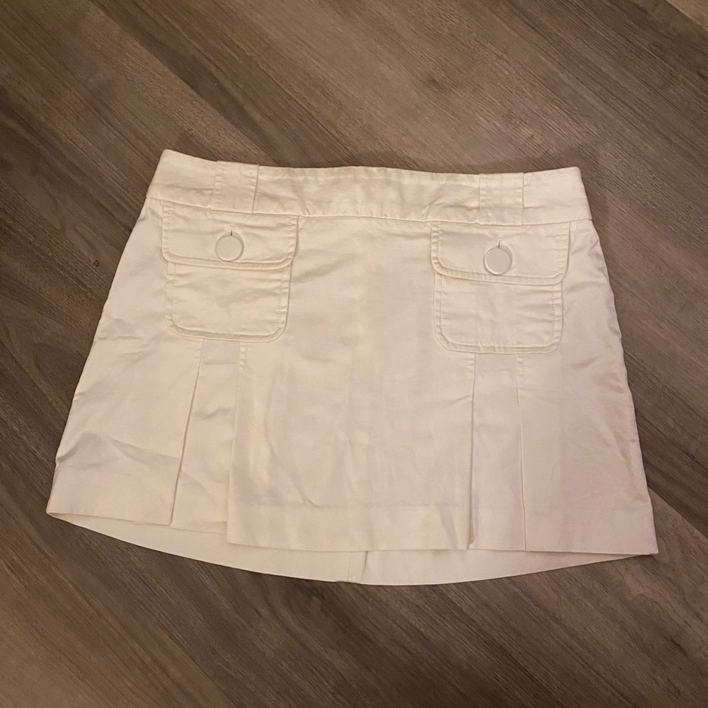 Bebe off-white miniskirt